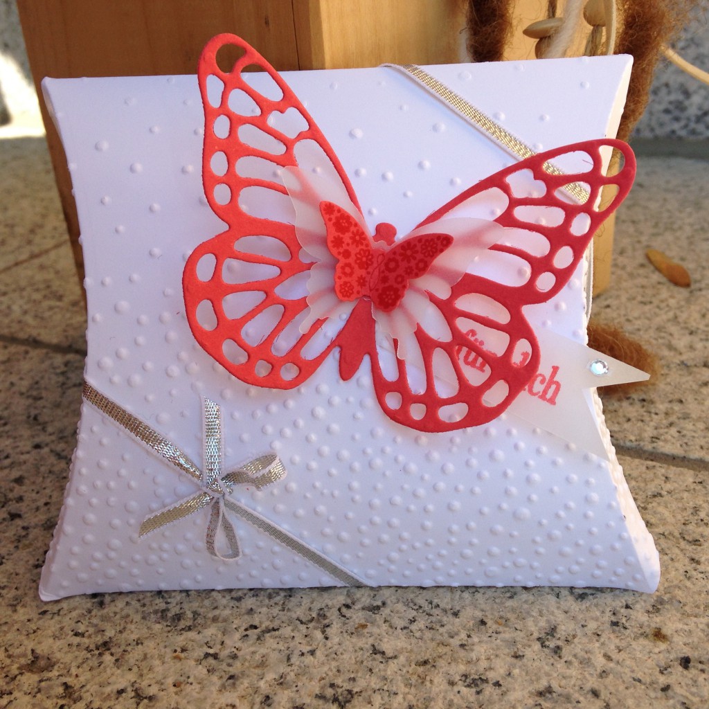 Pillow-Box mit Schmetterling_1