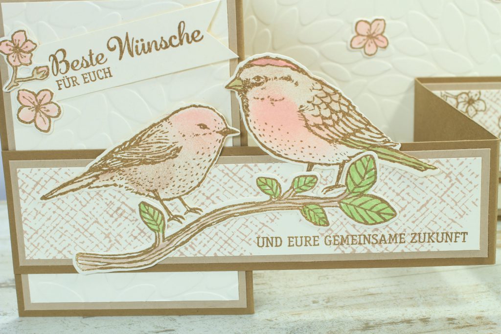 Z-Fold-Card Vogelhochzeit Thinlits Blumen und Vögel Blättermeer - 4